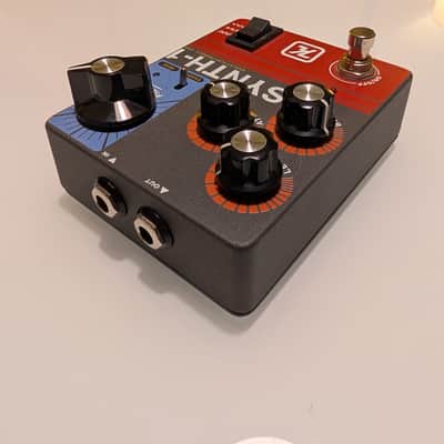 Keeley Synth 1 Reverse Attack Fuzz Wave Generator 2019 - Present - Grey / Red / Blue image 2
