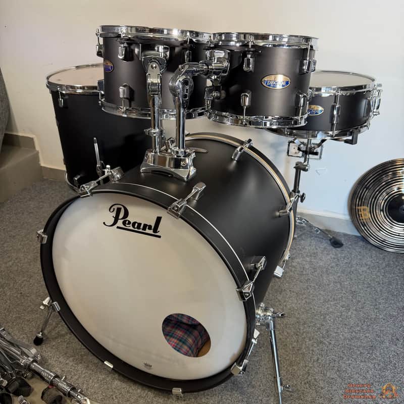 Pearl Decade Maple 22,10,12,16 + 14 Drum Kit image 1