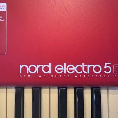 Nord Electro 5D SW61 Semi-Weighted 61-Key Digital Piano 2015 - 2018 - Red image 3