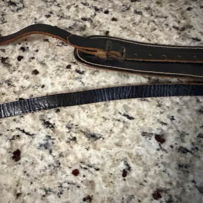 Vintage Leather Guitar Strap 60s? - Black image 6