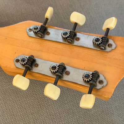 1957 Höfner Club 50 (Model 127) — Stunning Featherweight German Made Archtop image 11
