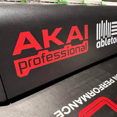 Akai APC40 2010s - Black image 12