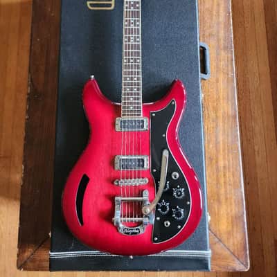 Eastwood Airline Custom K-200 Deluxe semi-hollow double-cut Bigsby w/hsc 2015 - red burst image 3