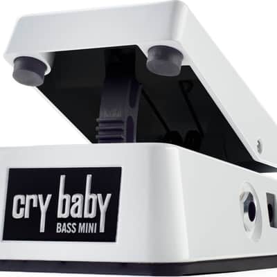 Dunlop CBM105Q Cry Baby Mini Bass Wah Bass Effects Pedal image 4