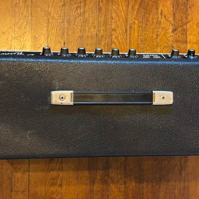 Fender Deluxe Reverb 2-Channel 22-Watt 1x12" Guitar Combo 1963 - 1967 - Black Panel image 2