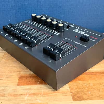 Amdek MXK-600 (Roland) 6 channel stereo mixer- Sweet size and tons of control image 3