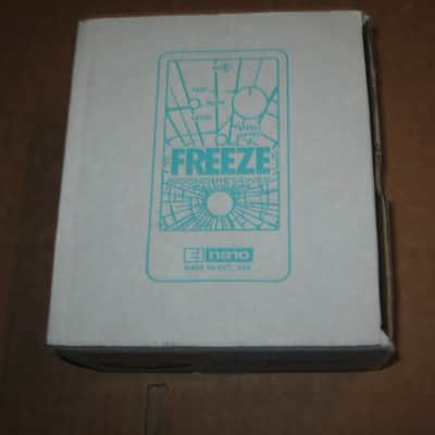 lightly handled Electro Harmonix EMPTY CARDBOARD BOX, print-out copy Owner's Manual, & bubble wrap ONLY for FREEZE Sound Retainer (NO pedal, NO power supply, NO warranty / registration paperwork) 2010s (specifically from 2014) image 4