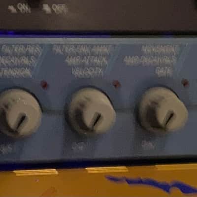 E-MU Systems Audity 2000 64-Voice Rackmount Synthesizer 1998 - 2000 - Blue image 3
