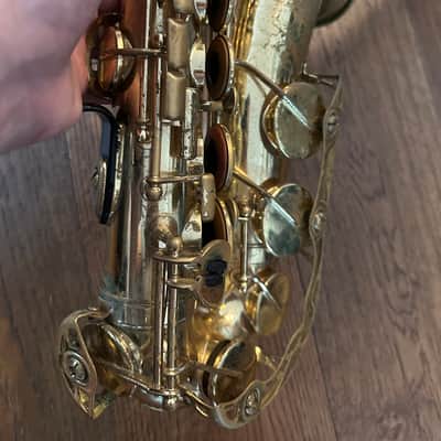 Yamaha YAS-52 Alto Saxophone image 2