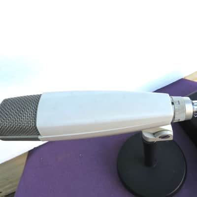 Sennheiser MD 421-N Cardioid Dynamic Microphone image 5