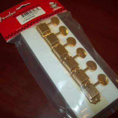 Genuine Fender Vintage Style Tuning Keys For Mexican Reissues - GOLD