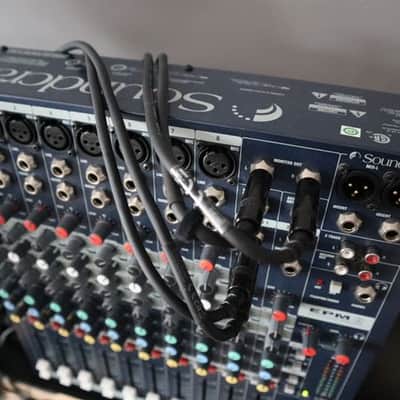 Soundcraft EPM-8 Multi-Format 8-Channel Mixer 2010s - Blue image 3