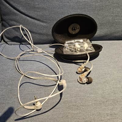 Shure SE425 PRO Wired In-Ear Monitors 2022 - Present - Clear image 2