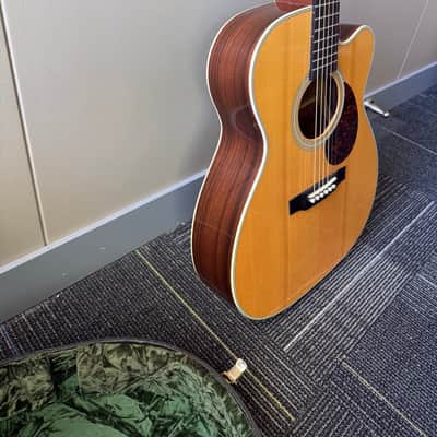 Martin 0000-28 Custom Shop Schoenberg Cutaway 2002 - Natural image 5