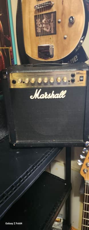 Marshall MG MG15DFX 2-Channel 15-Watt 1x8" Solid State Guitar Combo 2004 - 2008 - Black image 1
