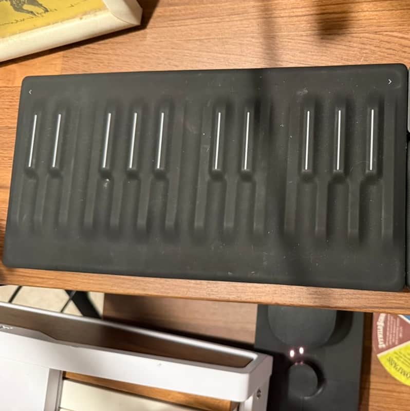 ROLI Seaboard Block 24-Key Expressive MIDI Keyboard Controller 2010s - Black image 1