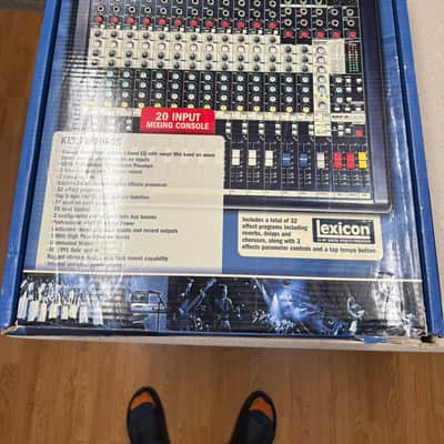 Soundcraft MFX12/2 12-Channel Mixer with Lexicon Effects 2000s - Blue image 8