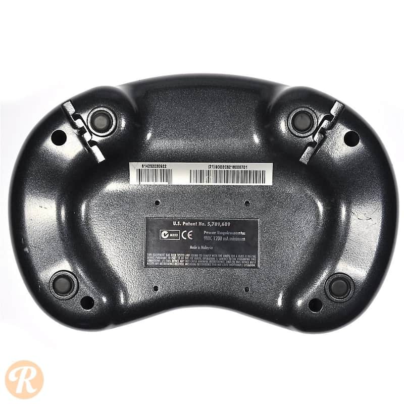 Line 6 Bass POD Multi-Effect and Amp Modeler image 3