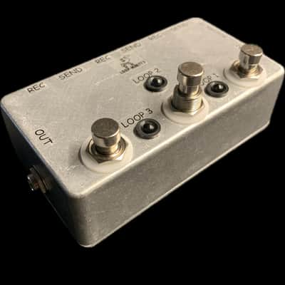 Loop-Master Pedals 3 Loop True Bypass Looper Loop Pedal Switcher (Small Box Version) IN STOCK!