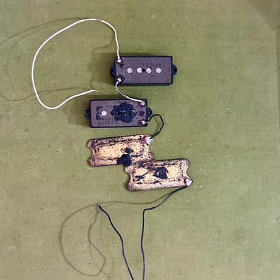 Vintage 1976 Fender Precision Bass Pickups w/ Plate image 3