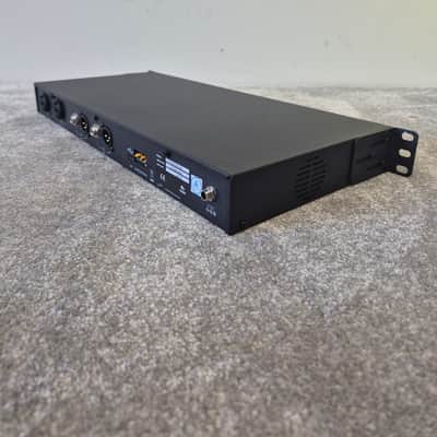 Revolabs HD Venue - Wireless Microphone System – Excellent image 12