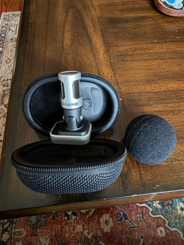 Shure MOTIV MV88 iOS Digital Stereo Condenser Microphone 2015 - Present - Black image 1