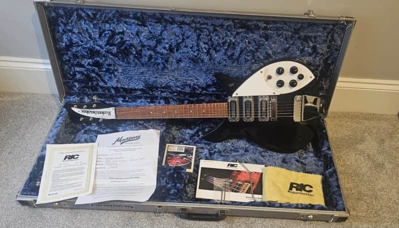 Rickenbacker 325C64