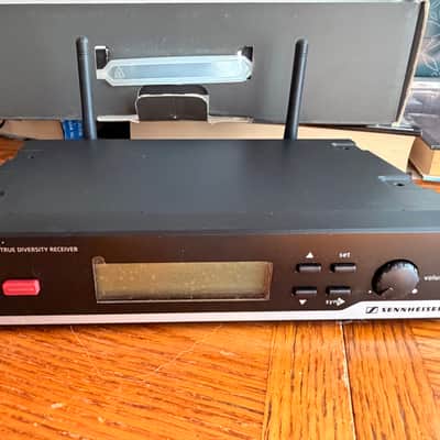 Sennheiser XSW12A Wireless Presentation Set image 8
