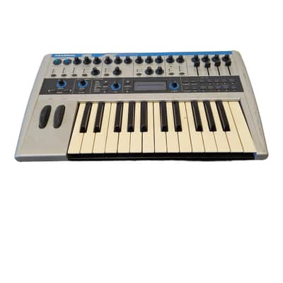 Novation K-Station Synthesizer Keyboard - Compact Design - Good