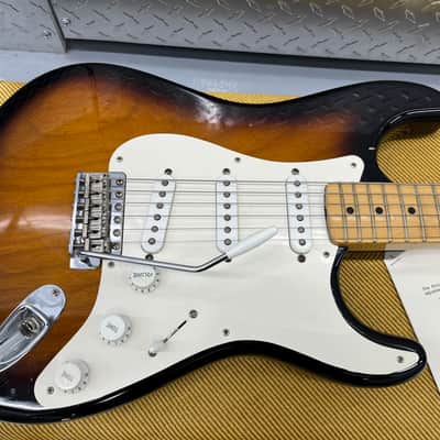 RARE! Fender American Vintage AVRI '54 Stratocaster Limited edition of 1954 COA 2014 Burst USA Case Candy Papers_234 image 2