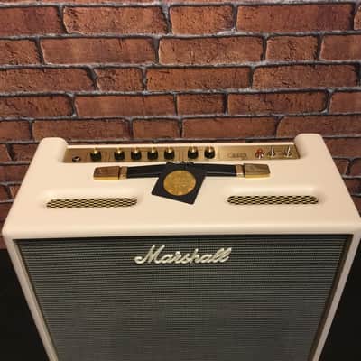 Marshall Origin ORIGIN20C 20-Watt 1x10" Guitar Combo image 2
