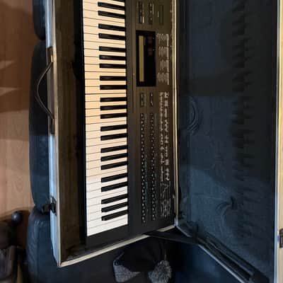 Yamaha DX7-II FD 1986 - 1989 Black