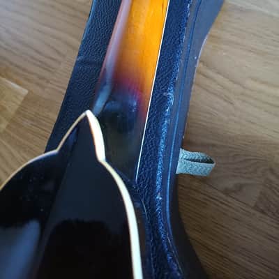 Herman Carlson Levin Archtop Mandolin (1945) – Exceptional Vintage Scandinavian Craftsmanship + Original Case image 6