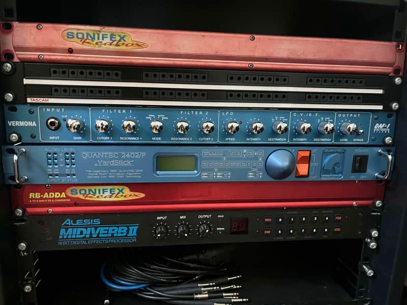 Quantec 2402/F Yardstick digital + Sonifex AD/DA image 1