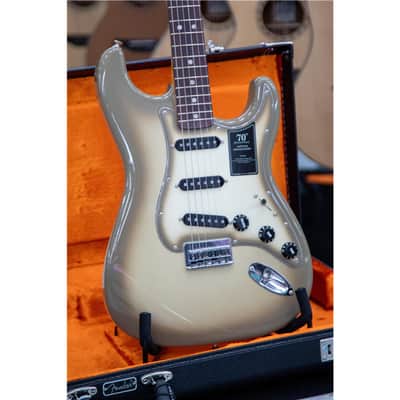 FENDER Vintera II 70s Stratocaster Antigua image 8