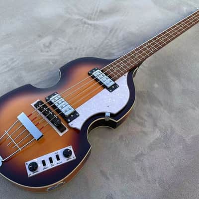 TEISCO FB-2 VINTAGE c.1968 MIJ SCROLL HEADSTOCK VIOLIN BASS w