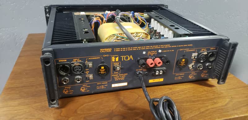 TOA P150D Power Amplifier (150wpc @ 8ohm, 220wpc @ 4ohm) - | Reverb