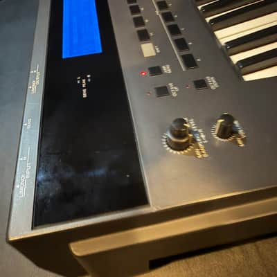 Roland DJ-70 Sampling Synthezier 1992 - 1996 - Black image 12