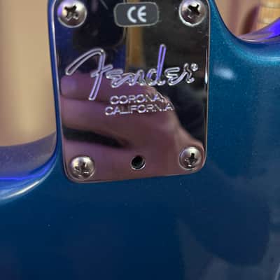 Fender American Standard Stratocaster with Maple Fretboard 1998 - 2000 - Aqua Marine Metallic image 8