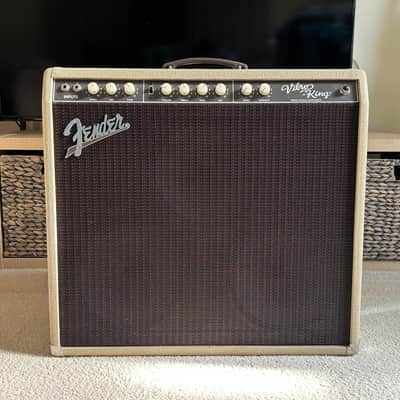 Fender Vibro-King 60-Watt 3x10" Guitar Combo image 1