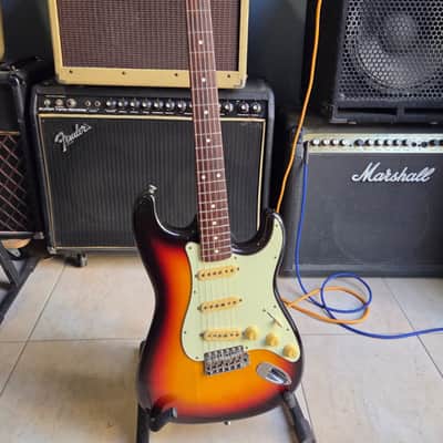 Immagine Fender Stratocaster ST62  2002 - Sunburst - 1