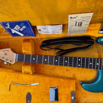 Fender ‘62 AVRI American Vintage Reissue Stratocaster 2004/2005 - Ocean Turquoise image 3