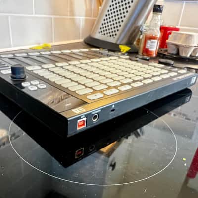 Native Instruments Maschine Mk3 + Maschine Jam + Stand + Deck Savers image 23
