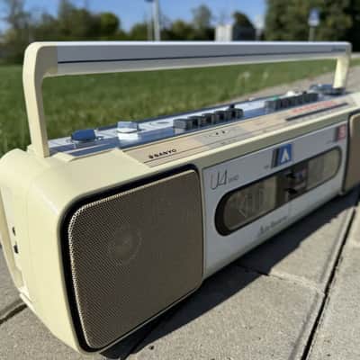 Sanyo U4 W40 Rare Vintage Cassette Deck Boombox Japan image 3