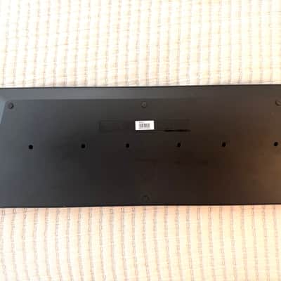 Novation Launchkey 37 MKIV MIDI Keyboard Controller 2024 - Present - Black image 2