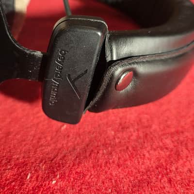 Beyerdynamic DT 880 Pro Semi-Open Studio Headphones image 8