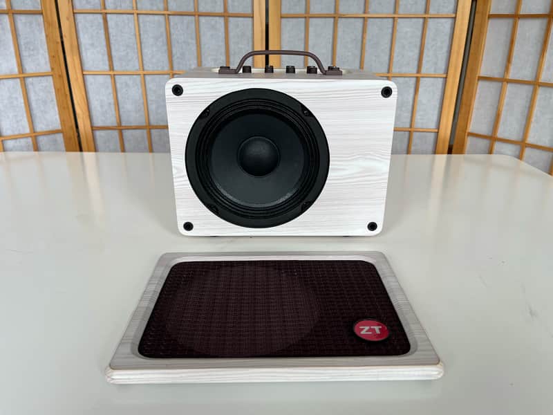 ZT Lunchbox Acoustic LBA1 200W Amp + Genuine ZT Carry Bag – Excellent Condition image 1