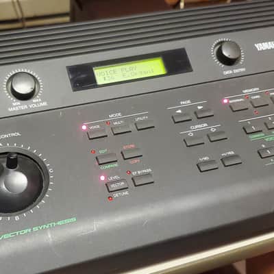 Yamaha TG33 FM AWM Vecor Synthesizer desk-top image 5