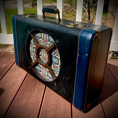 Rotary Connection 12” portable/travel guitar suitcase speaker cabinet. Black/Blue Tolex. Vintage 50’s repurposed case. Unique vintage grill cloth. 12” vintage Pyle 8 ohm speaker. Switchcraft jack 2026 - Black/Blue image 11
