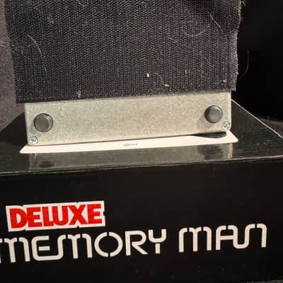 Electro Harmonix Deluxe Memory Man with box and power supply image 3